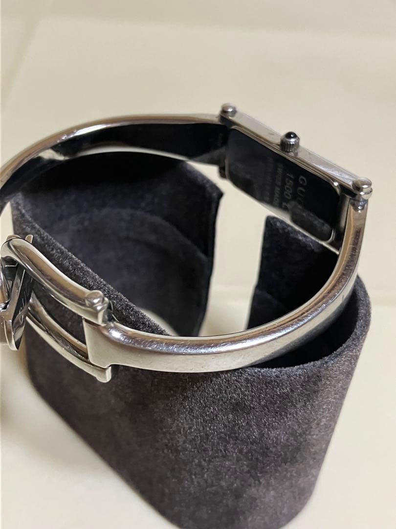 訳あり　電池切れ　グッチ　1500L 時計　シルバー　文字版グレー