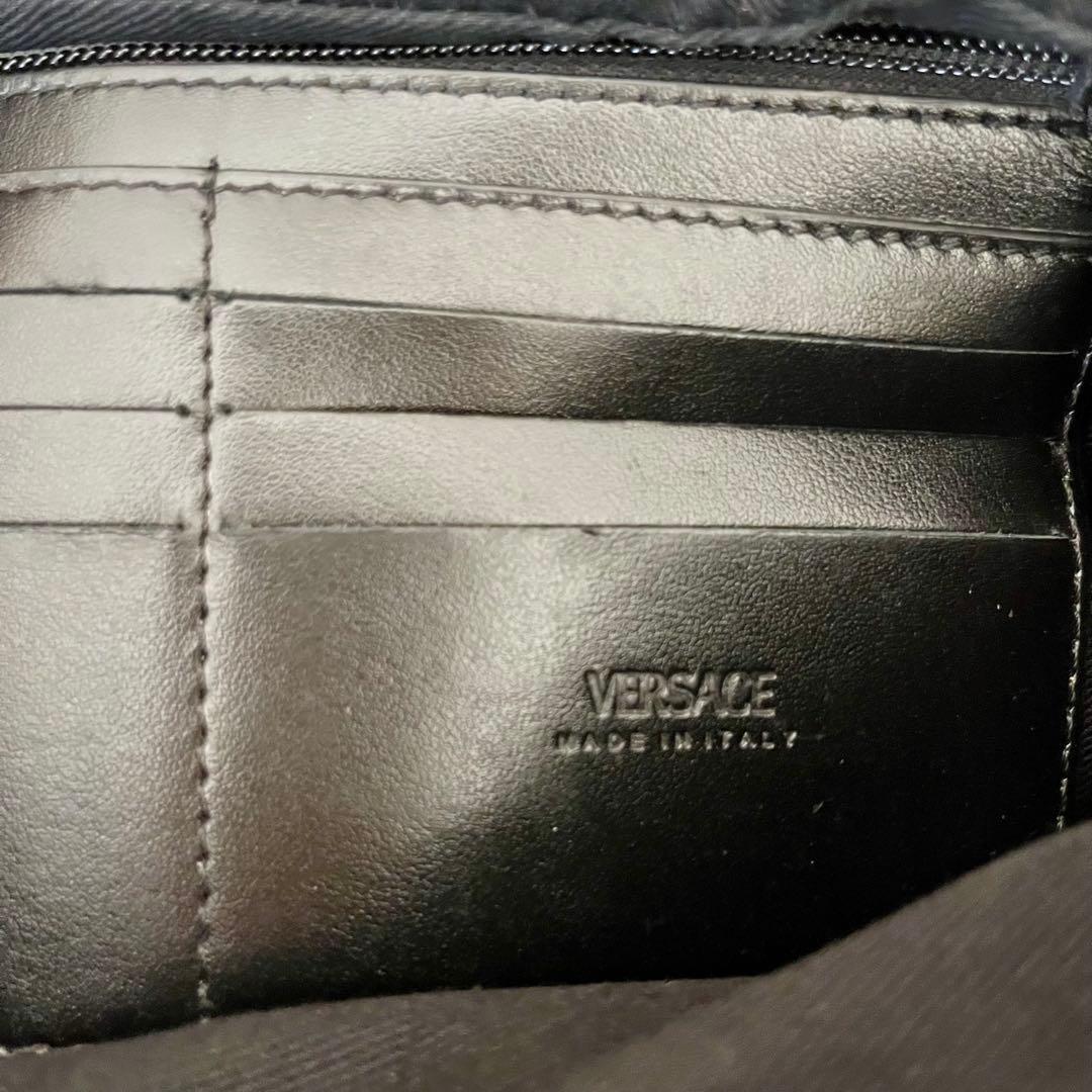 人気　ヴェルサーチ　ショルダーバッグ　斜めがけ　チェック　ブラック　黒　メンズ