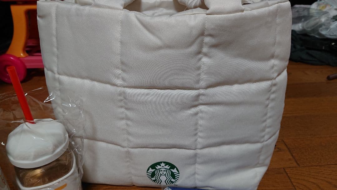 スタバ 福袋 2023 5点
