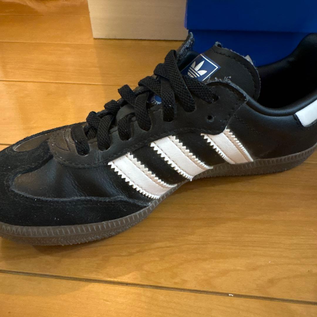 adidas Samba ブラック ホワイト スニーカー