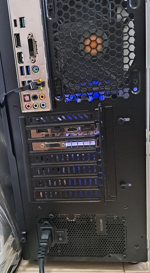 ゲーミングPC GTX1070 32GB SSD Win11 i5-7600K