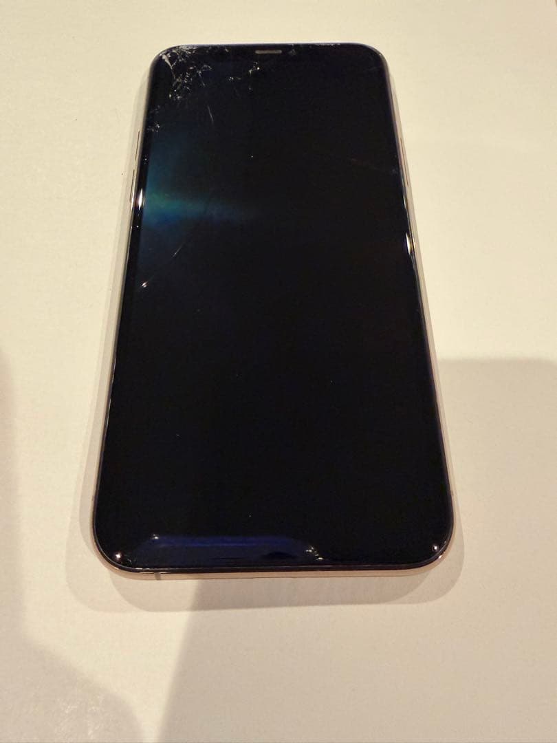 iPhone11Pro ゴールド 256GB 画面割れ有り Apple