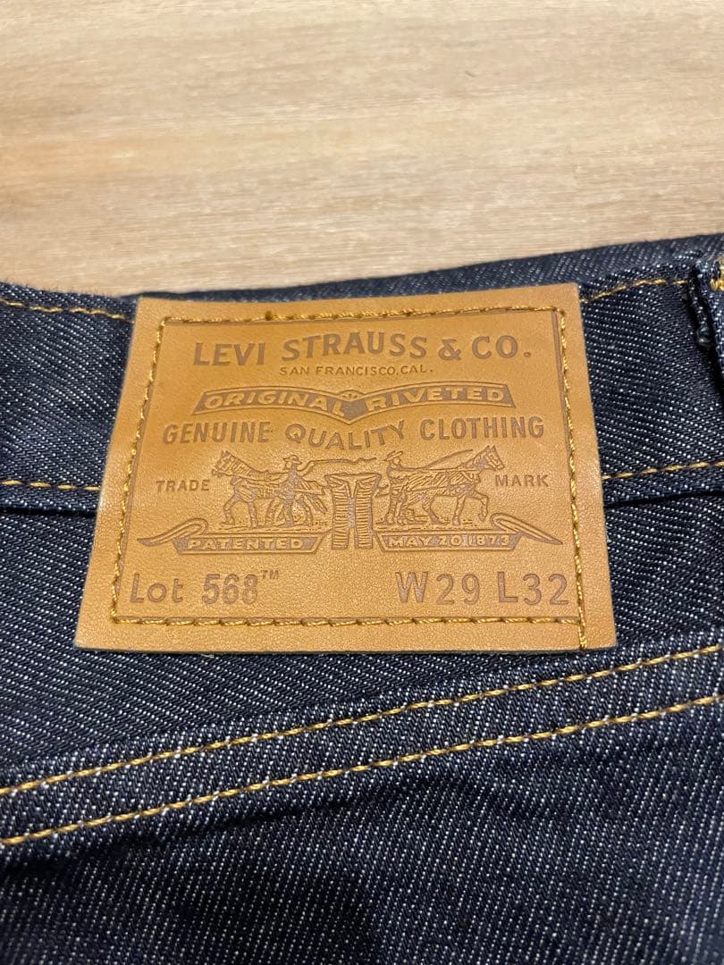 LEVI’S 568 LOOSE STRAIGHT DENIM W29 L32