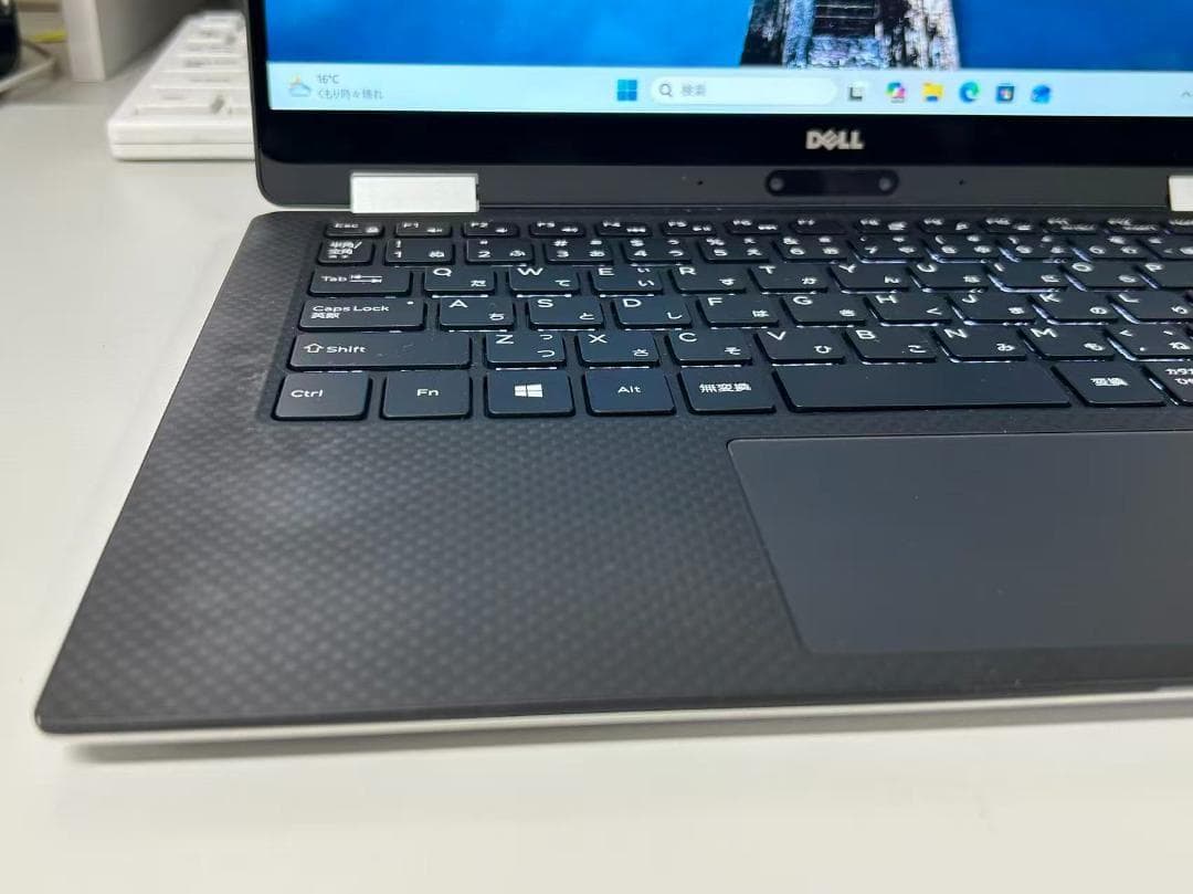 DELL XPS 13 9365 / i5-7Y75 / タッチパネル機能搭載