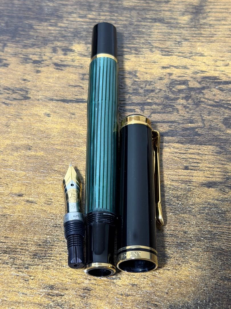 筆記確認&洗浄済　西ドイツ製　PF刻印　緑天冠　18c B ペリカン　万年筆