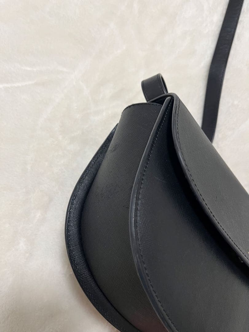 A.P.C アーペーセー　geneve ショルダーバッグ　ブラック　黒