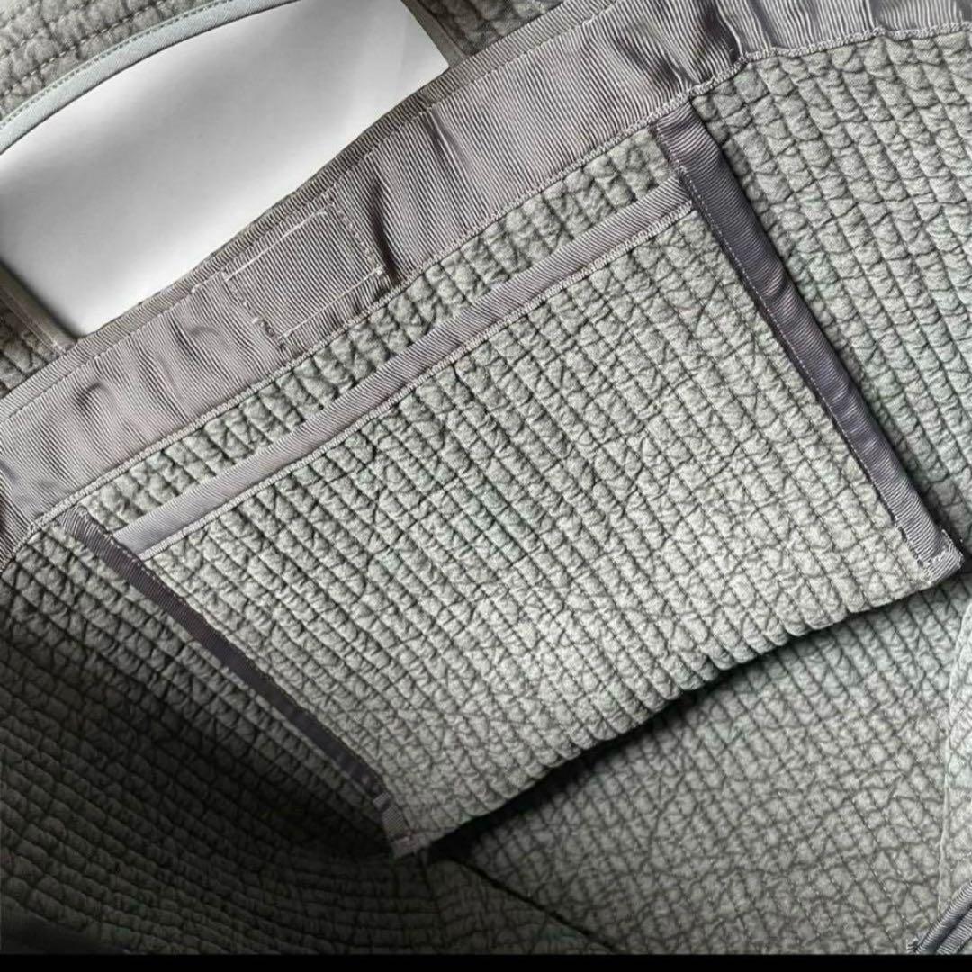 新作♡ヌビバッグ　フリルギャザー　ダークグレー×ブラック　パール　底板マグネット