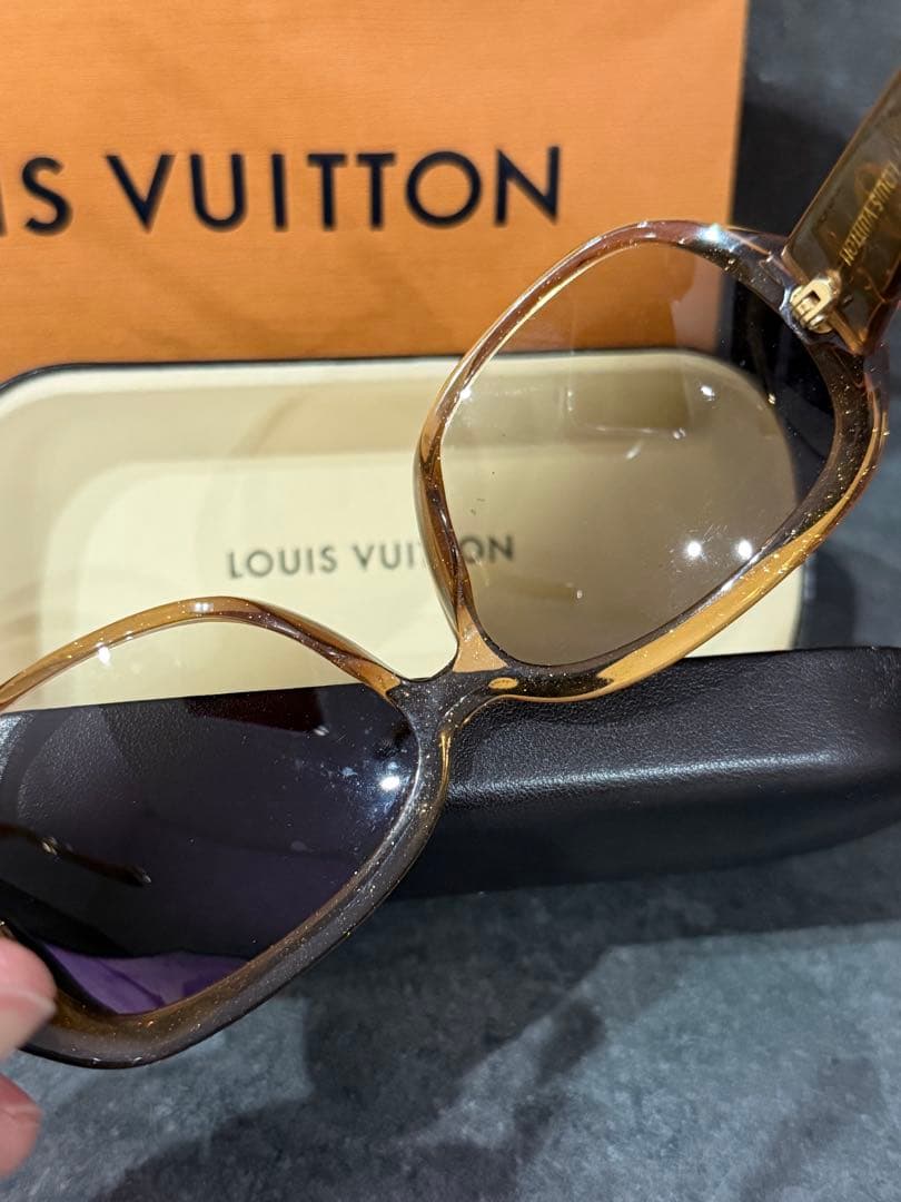 Louis Vuitton ブラウン サングラス ケース付き 正品保証