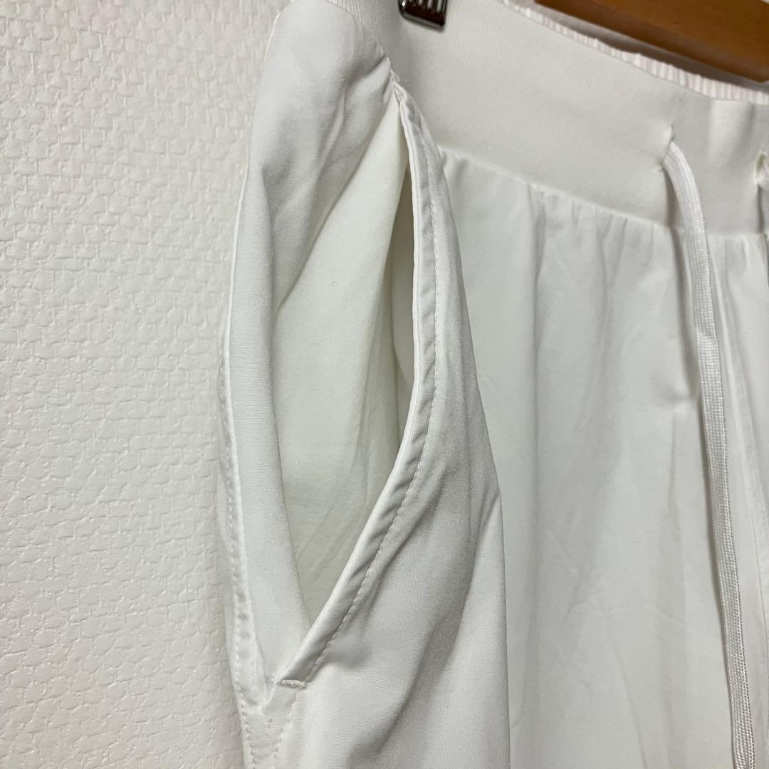 新品タグ付❤️グローブライド❤️裏地付きゴルフパンツL 白 総ゴム シャカシャカ素材