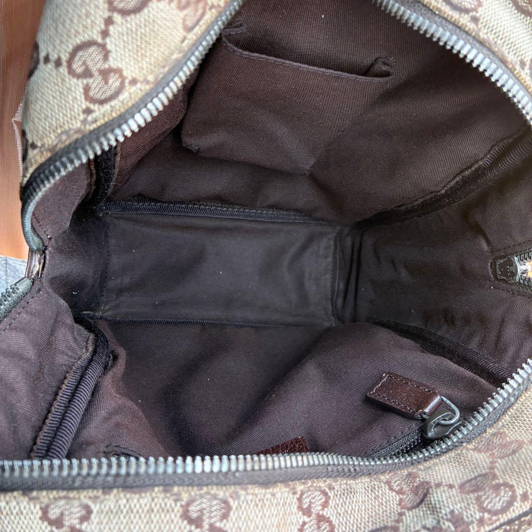 GUCCI GGキャンバス ショルダーバッグ クロスボディ