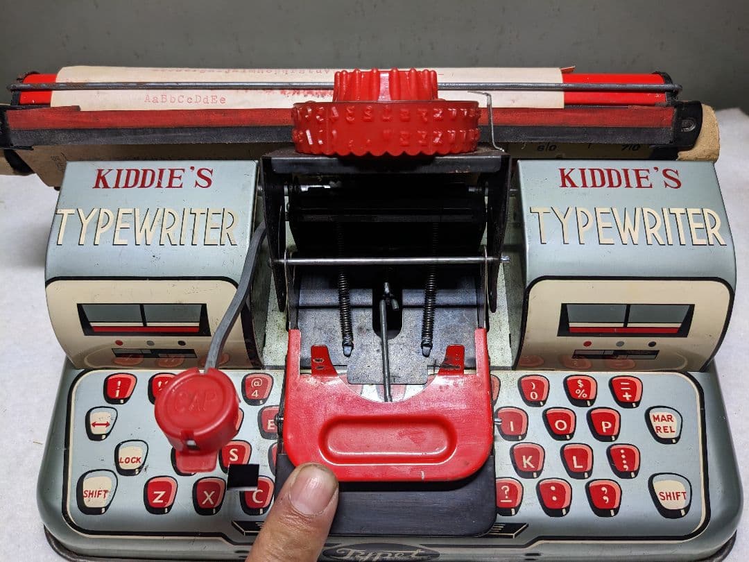 ●ヴィンテージ　ブリキ　TYPET タイプライター 昭和レトロ