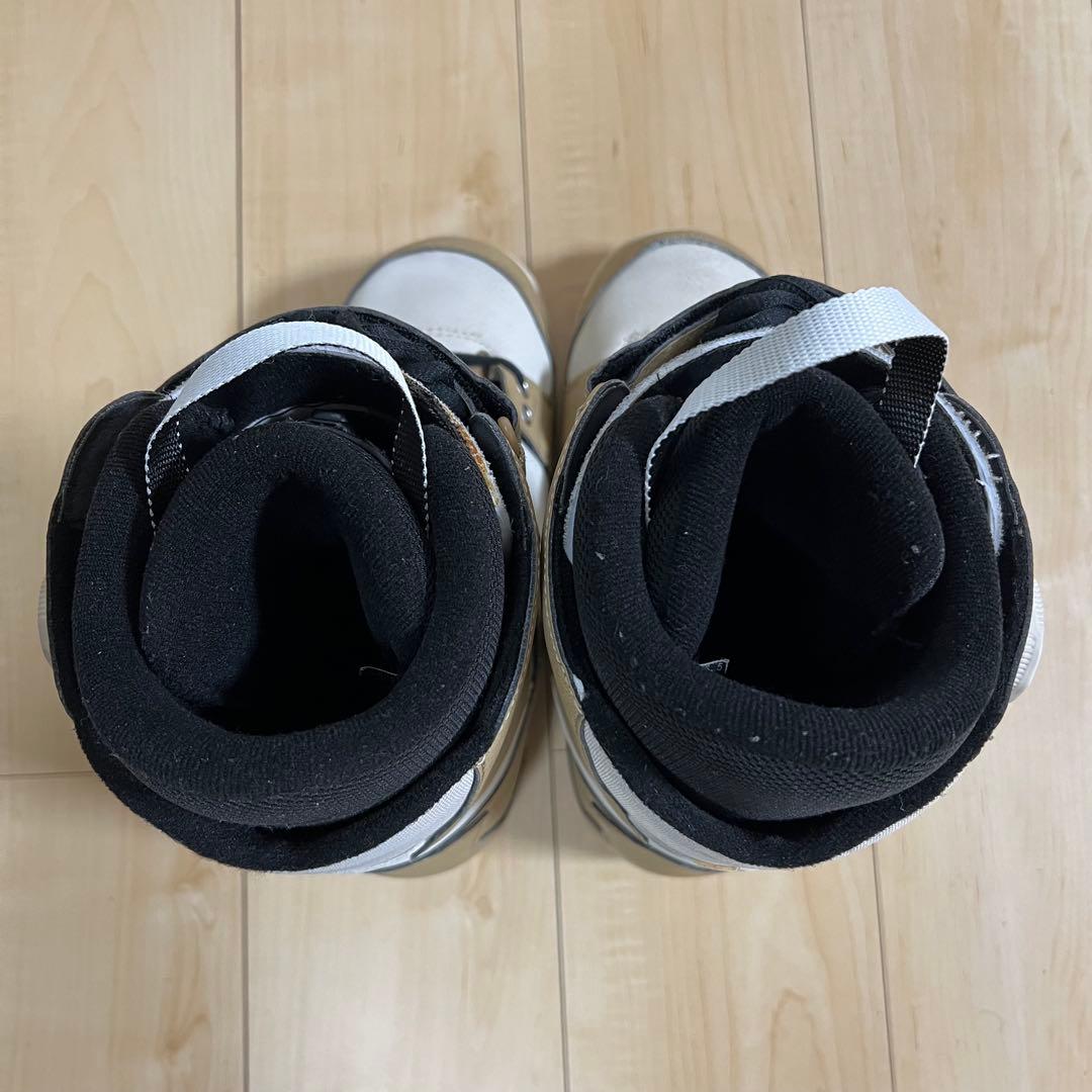 【即日発送】DEELUXE スノボ　D.N.A. 26.5cm 23-24モデル