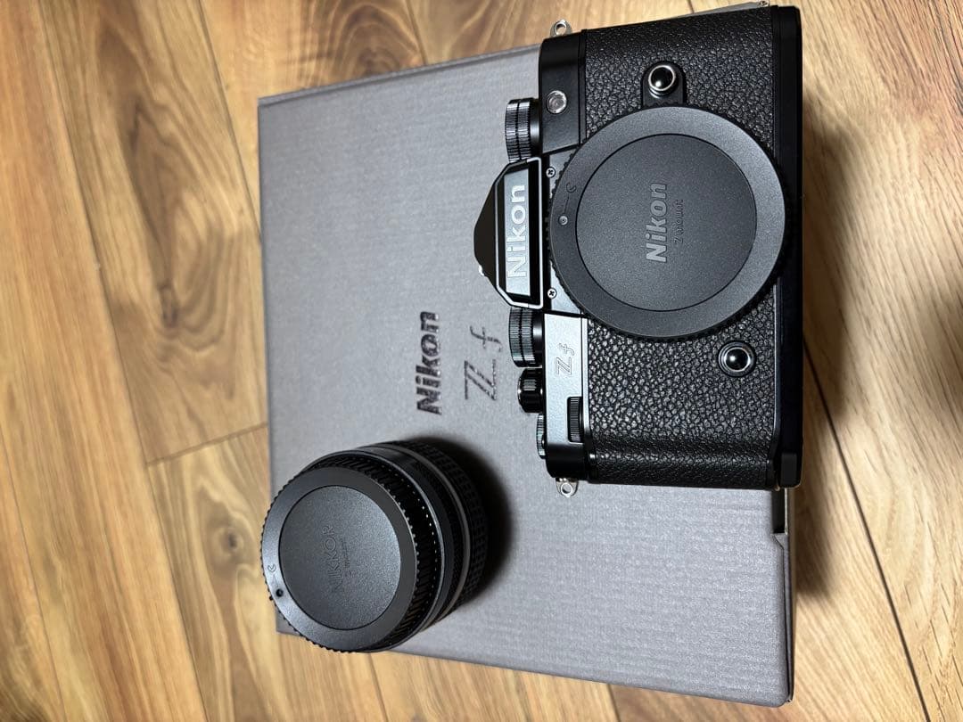 NikonZF 40/2 SE レンズキット　SmallRigグリップ付