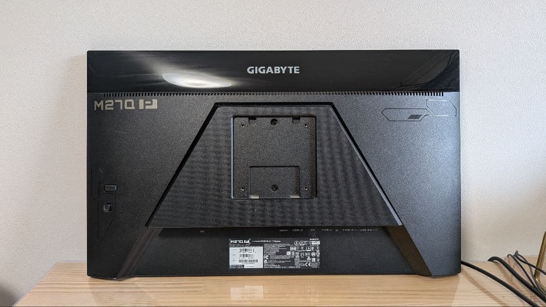 GIGABYTE 27インチ 2K モニター 本体