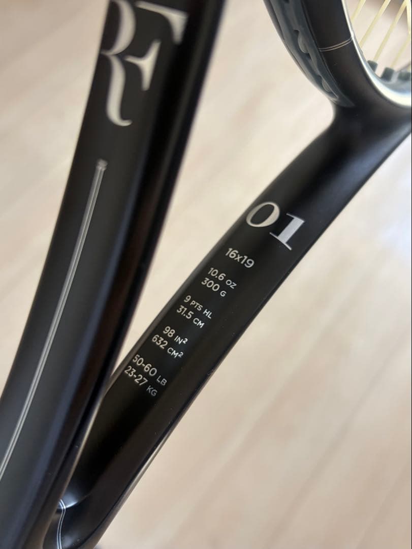 Wilson RF01 テニスラケット