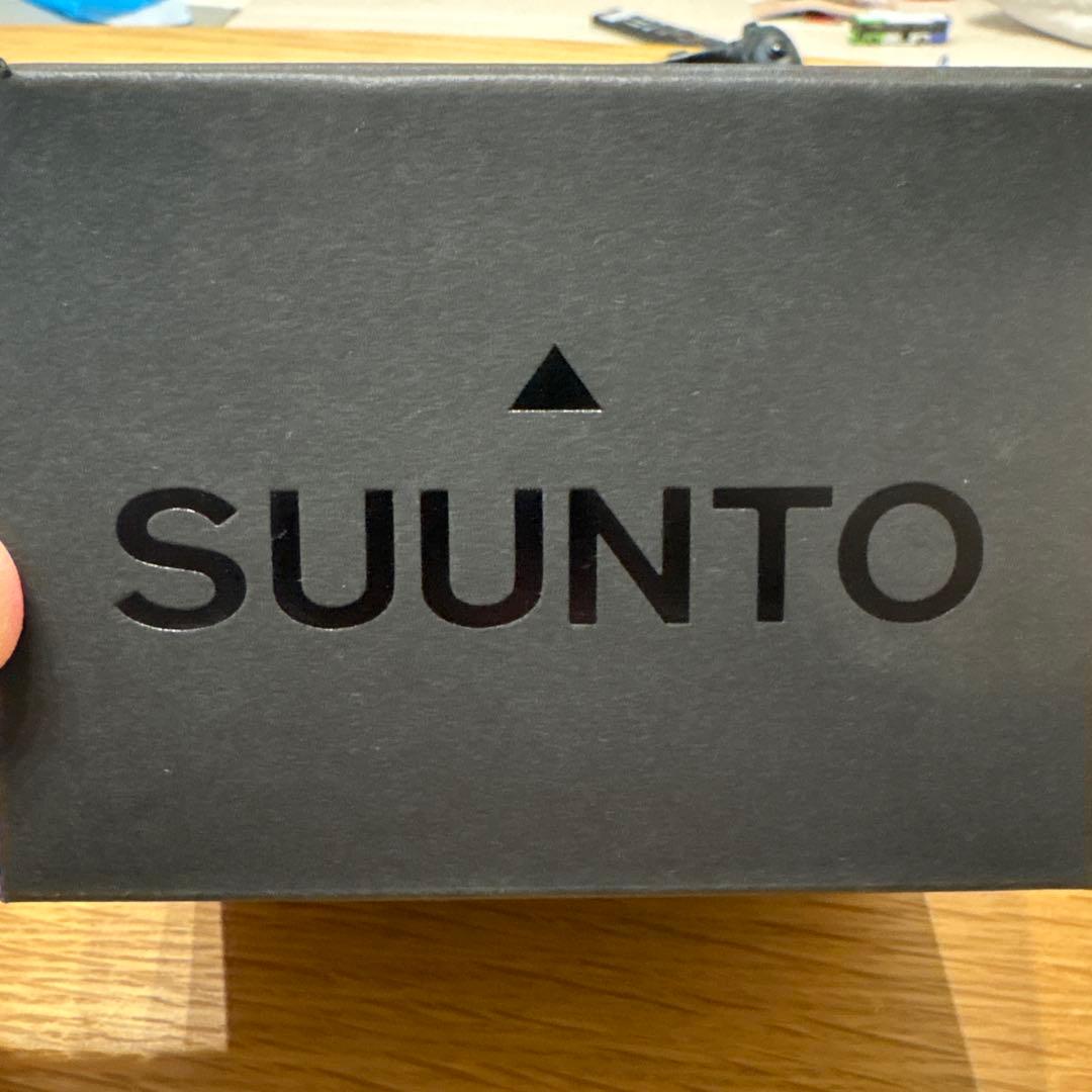 美品SUUNTO CORE ブラック デジタル腕時計