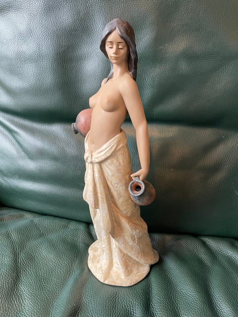 LLADRÓ（リヤドロ）　Water Girl