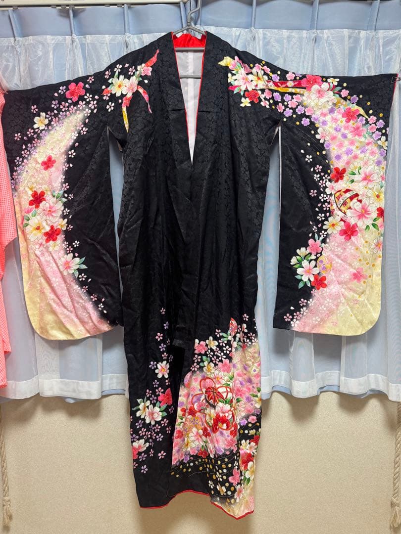 値下げ七五三着物　七歳　正絹フルセット　マリ柄黒