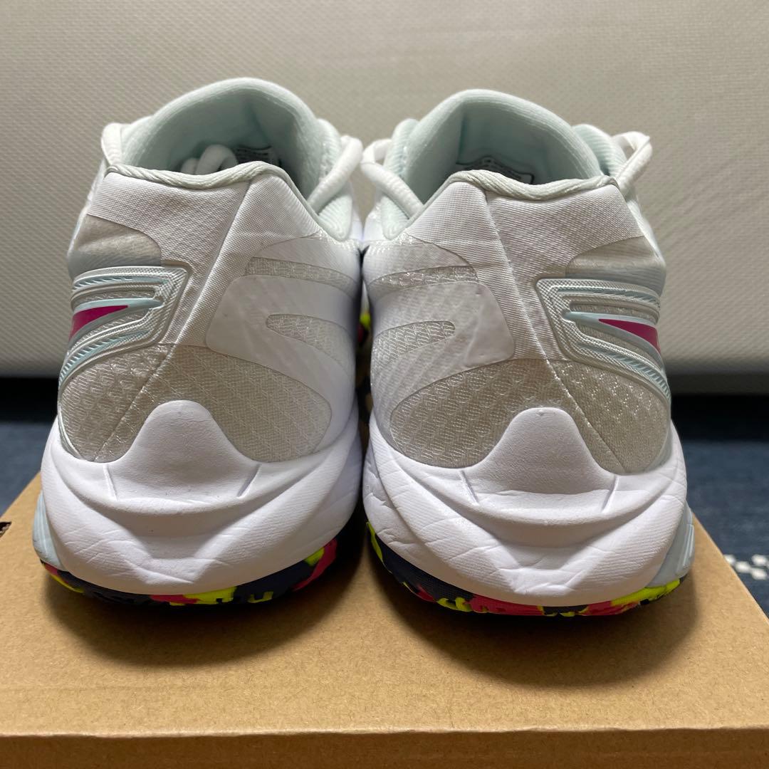 ミズノ　ウェーブクロー4 バドミントンシューズ　26.5cm