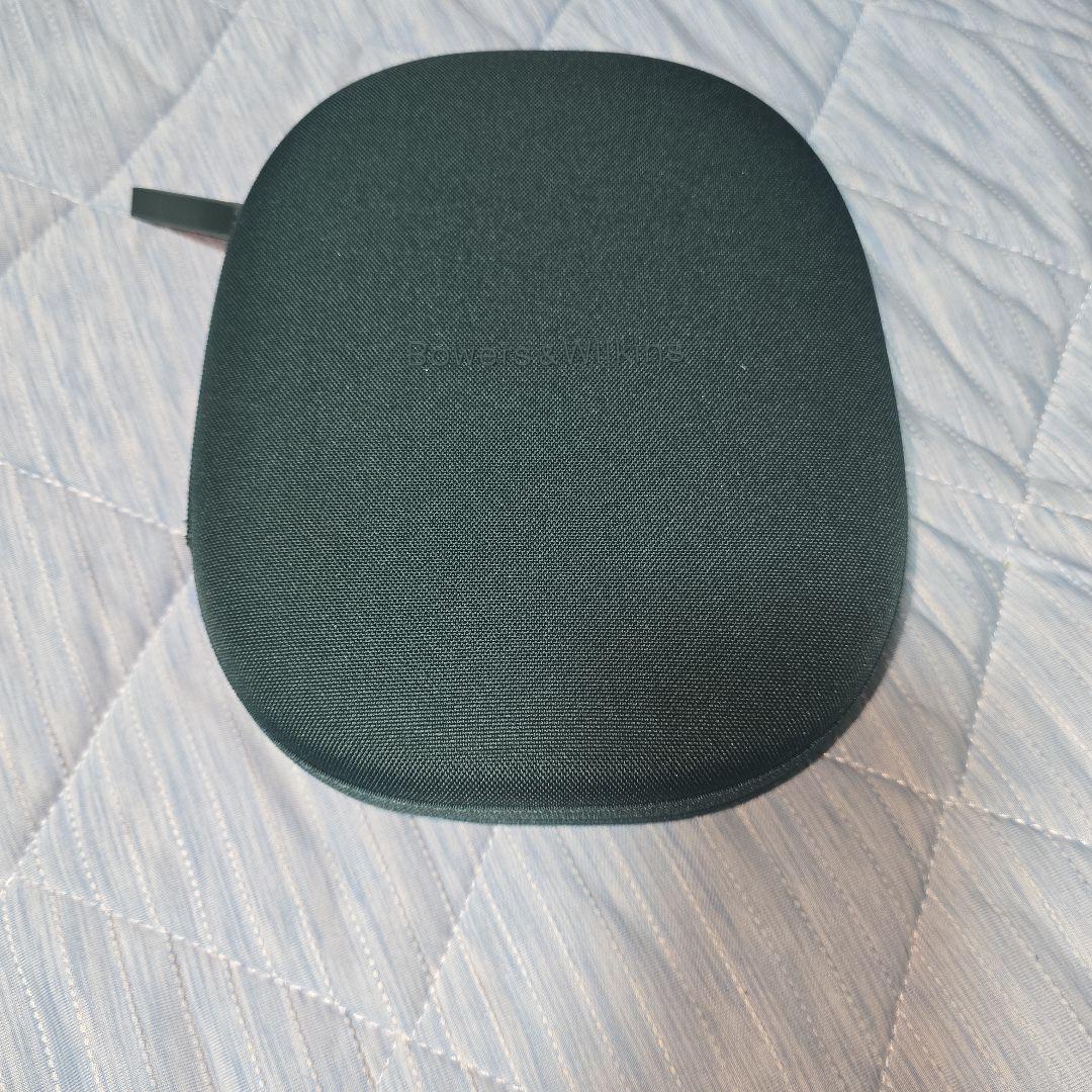 と*ん様 ほぼ新品Bowers & Wilkins Px8 ダークフォレスト