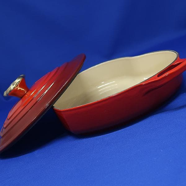 未使用 ルクルーゼ ダムール ディッシュ ハート 20cm 鍋　ゴールドつまみ