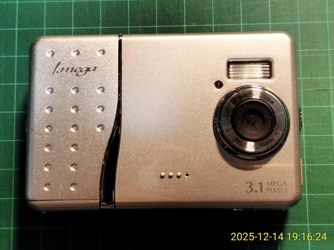 コンパクトデジタルカメラ ジャンク品 ７台まとめ売り