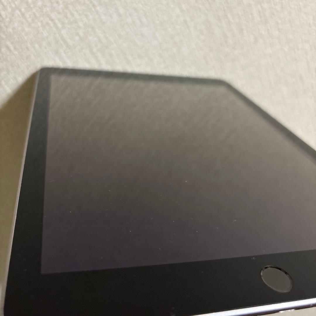 Apple iPad 第5世代 WiFi 32GB スペースグレイ