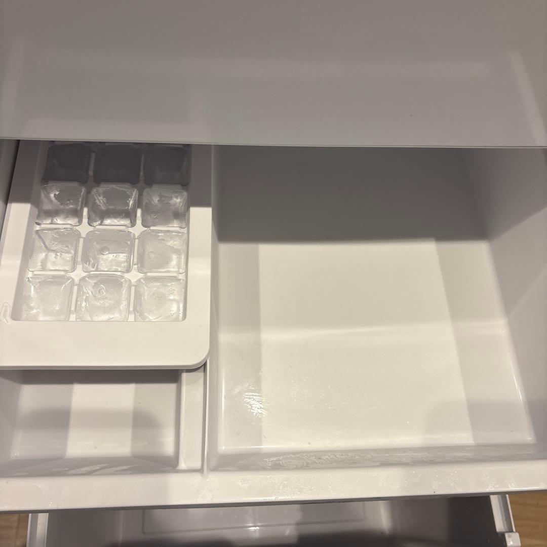 AQR-20P (W) ノンフロン冷凍冷蔵庫 200L