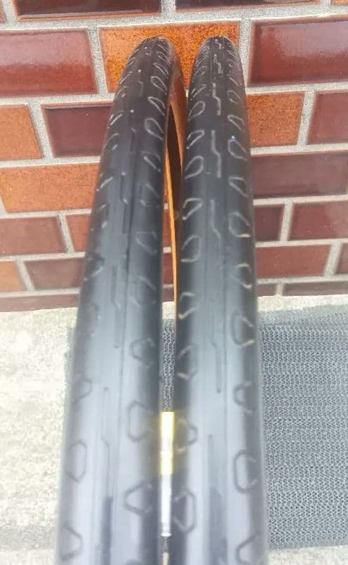 希少 20インチ（406）タイヤ　 2本セット