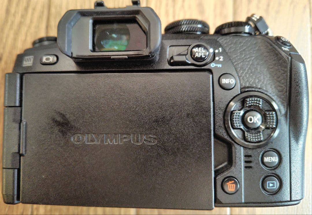 OM-D E-M1 Mark II 100-300mmレンズセット