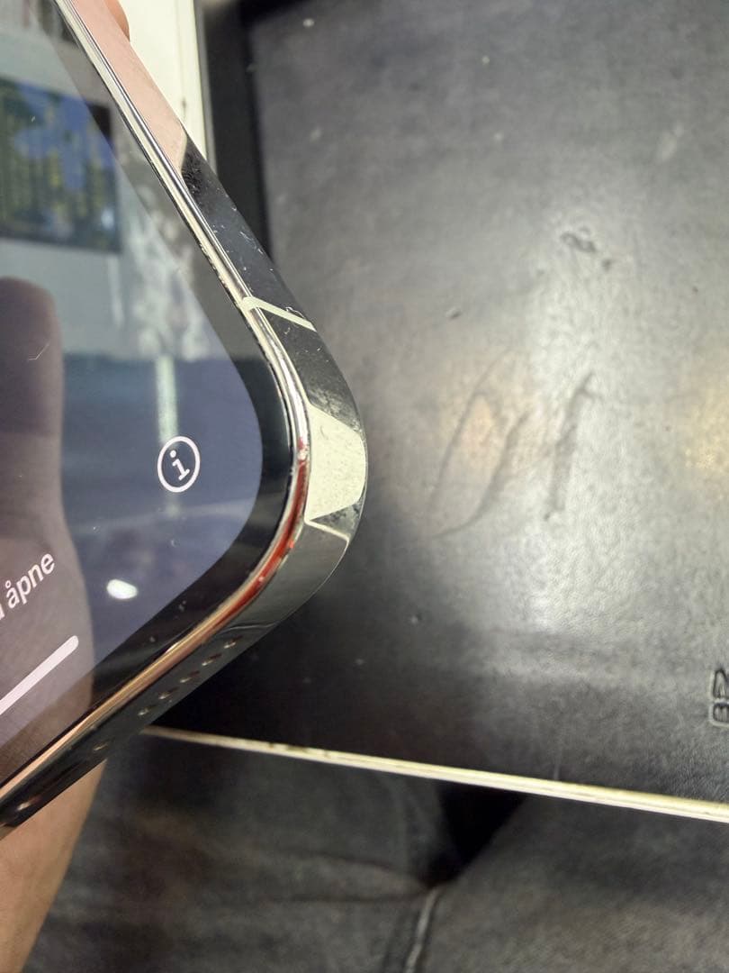 iPhone 13 Pro 128GB シルバー 箱・付属品付き！