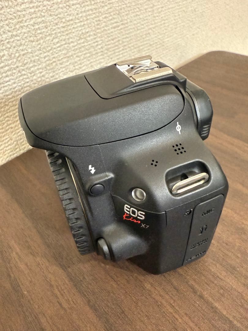 黒*ジ様 Canon EOS Kiss X7 デジタル一眼レフ 本体