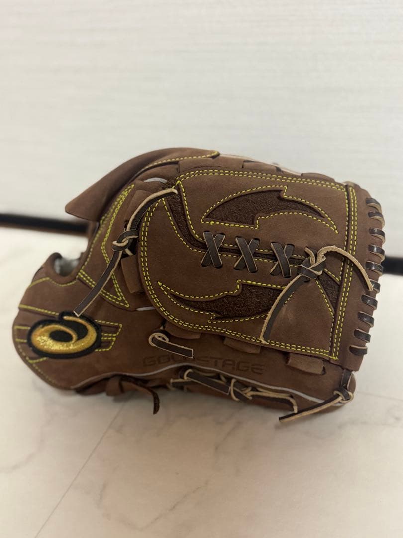 アシックスゴールドステージ　軟式投手用　ヌバック