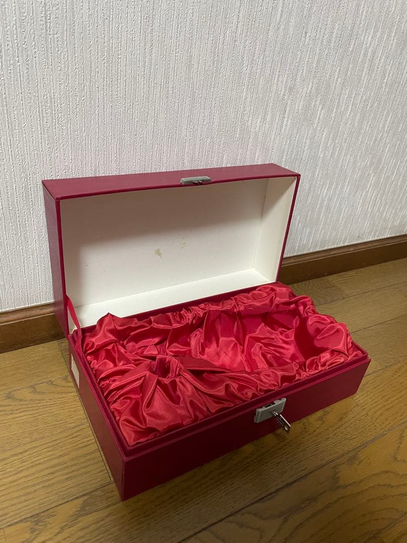 【未開栓】CAMUS(カミュ ブランデー シルバートップ バカラボトル)