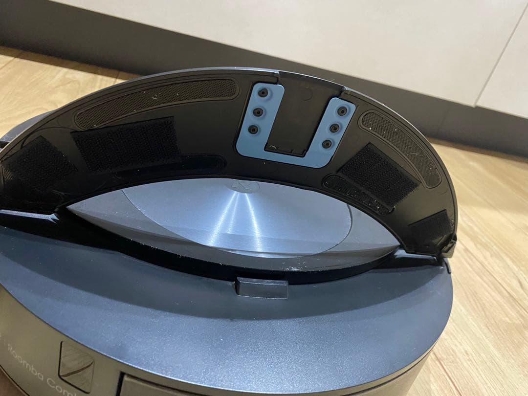 iRobot ロボット掃除機本体と部品セット　ルンバ　j7＋