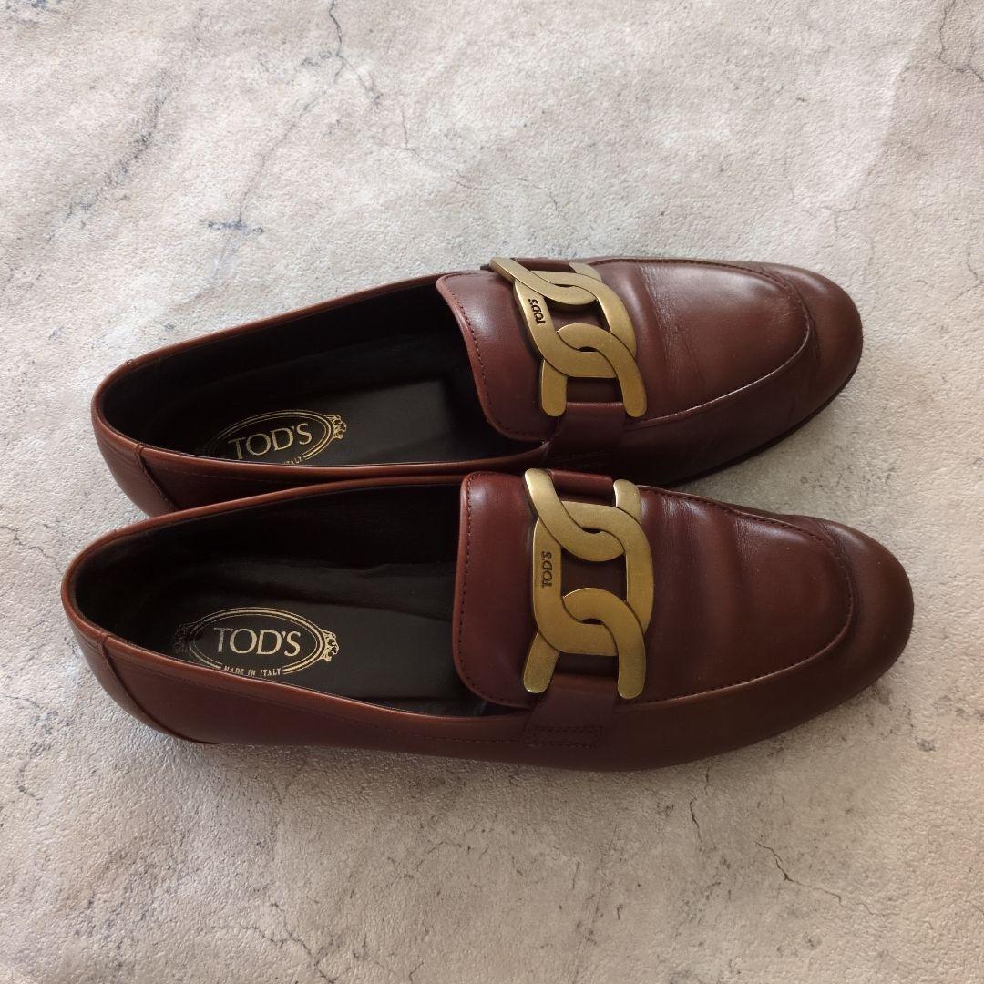 TOD'S ケイト レザー ローファー