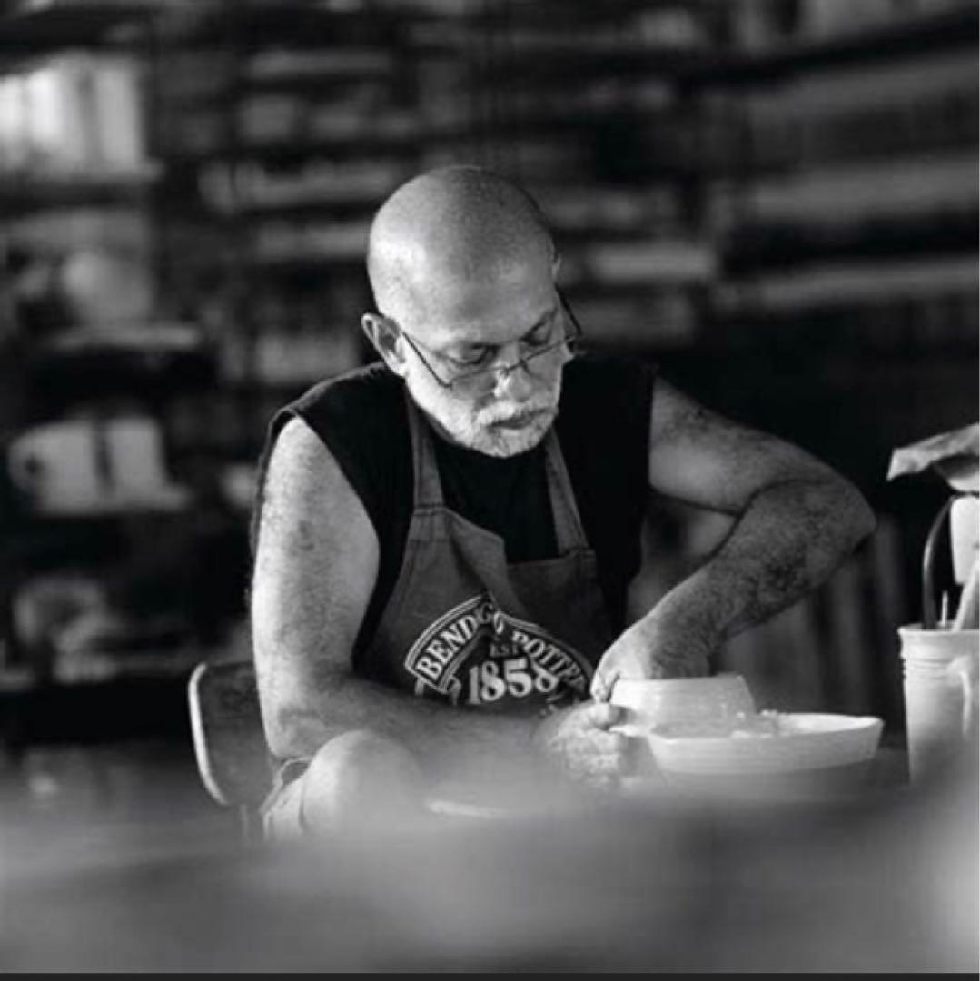 90 年代スリランカ作家Ajith さんが手掛けた雰囲気抜群の花瓶