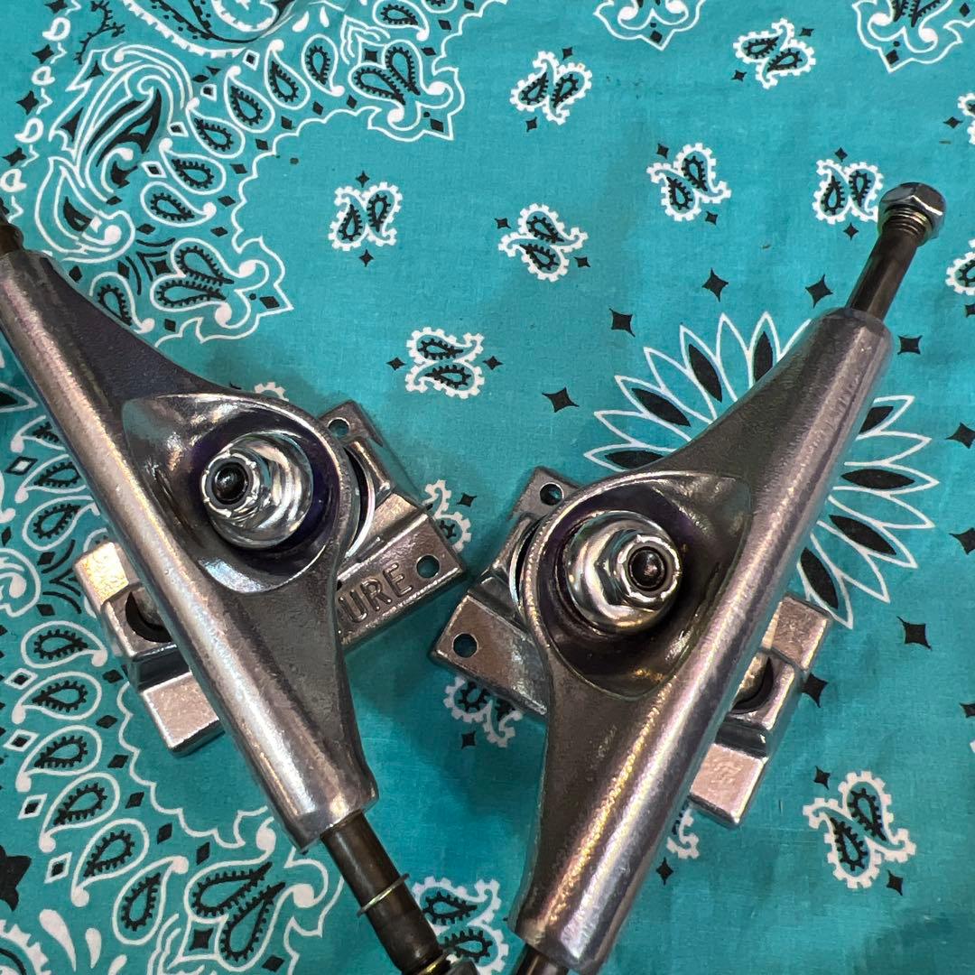 Venture ベンチャー　スケートトラック　5.0HI