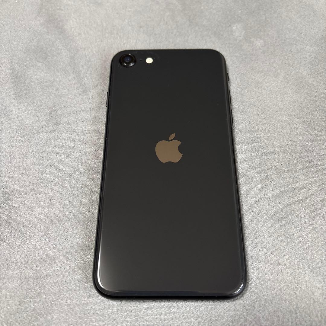 iPhone SE ブラック　64GB