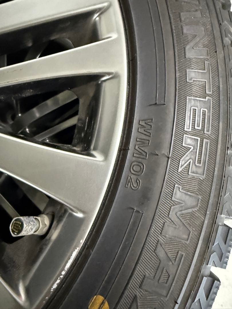 クラウン　純正17インチホイール・スタッドレスタイヤ