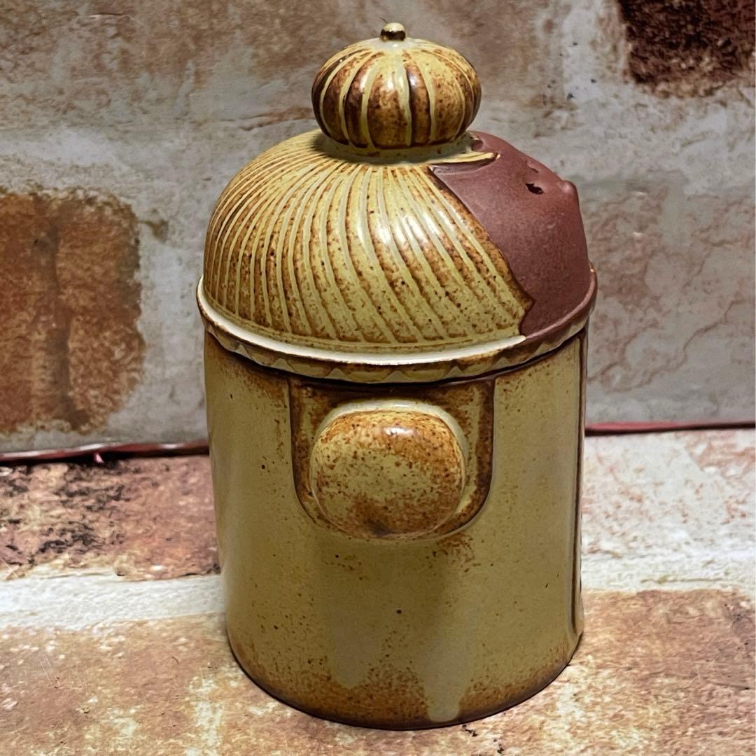 瀬戸焼　かしわ窯 ヘリテージシリーズ 陶器製キャニスター 王様 & 女王様