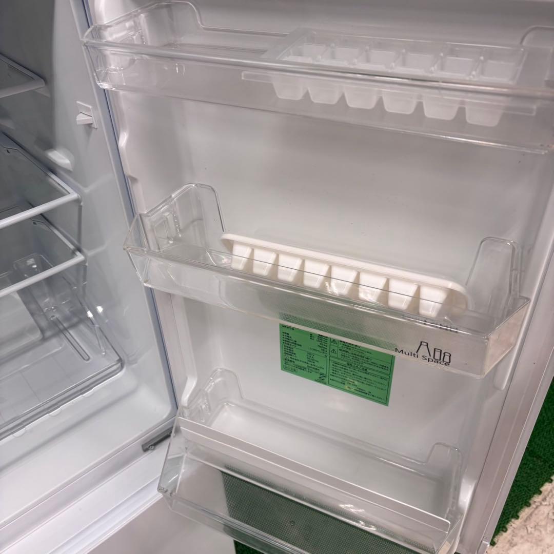 629 ヤマダセレクト　冷蔵庫　100L強　右開き　2ドア　小型　一人暮らし