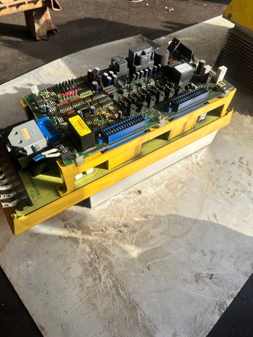 FANUC サーボアンプ A06B-6058-H006