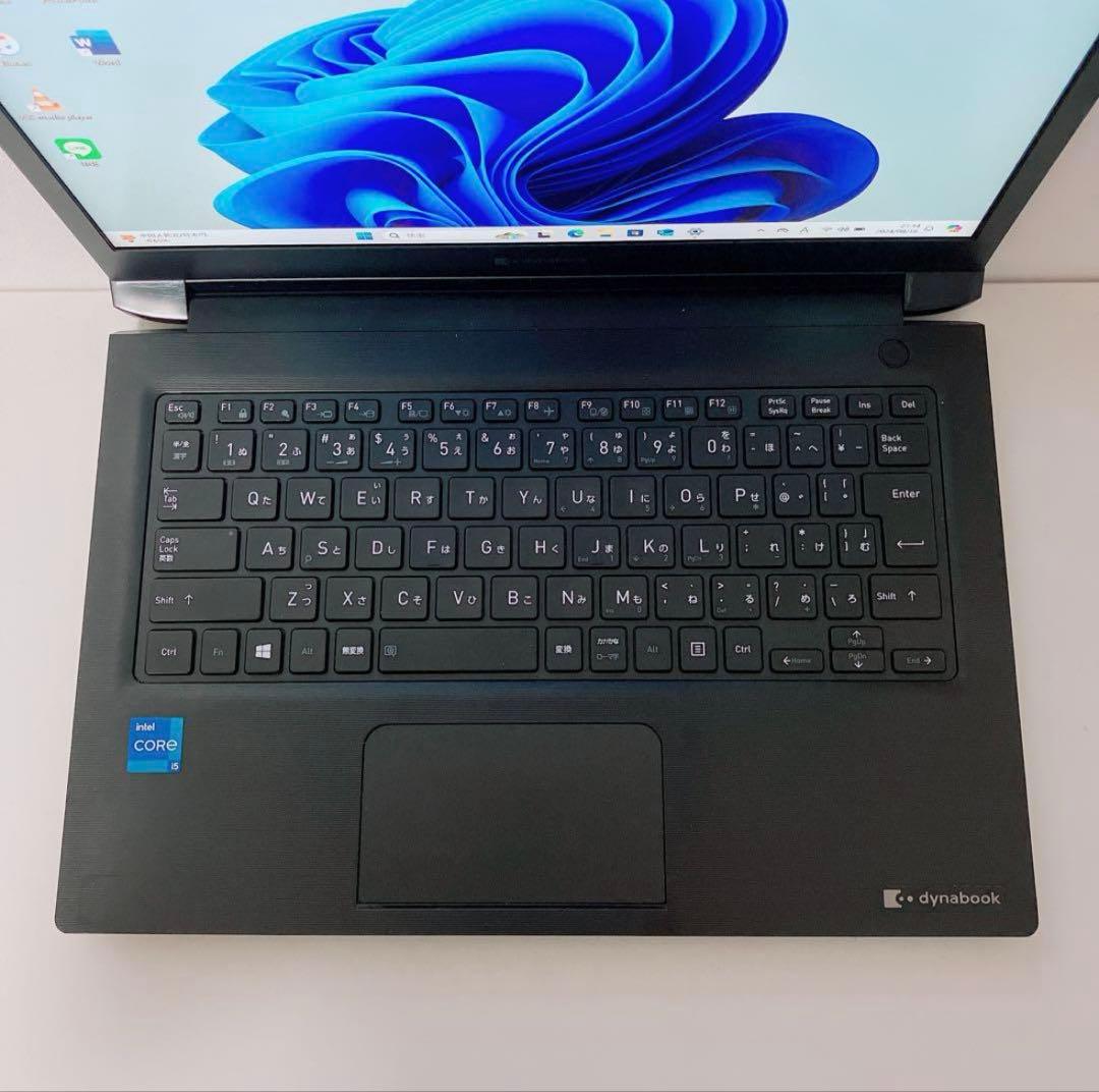 【美品】ダイナブック 新品SSD512GB 16GB 第11世代パソコンPC