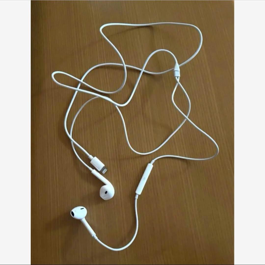 S*n様 iPhone11 Pro ミッドナイトグリーン　純正イヤホン付