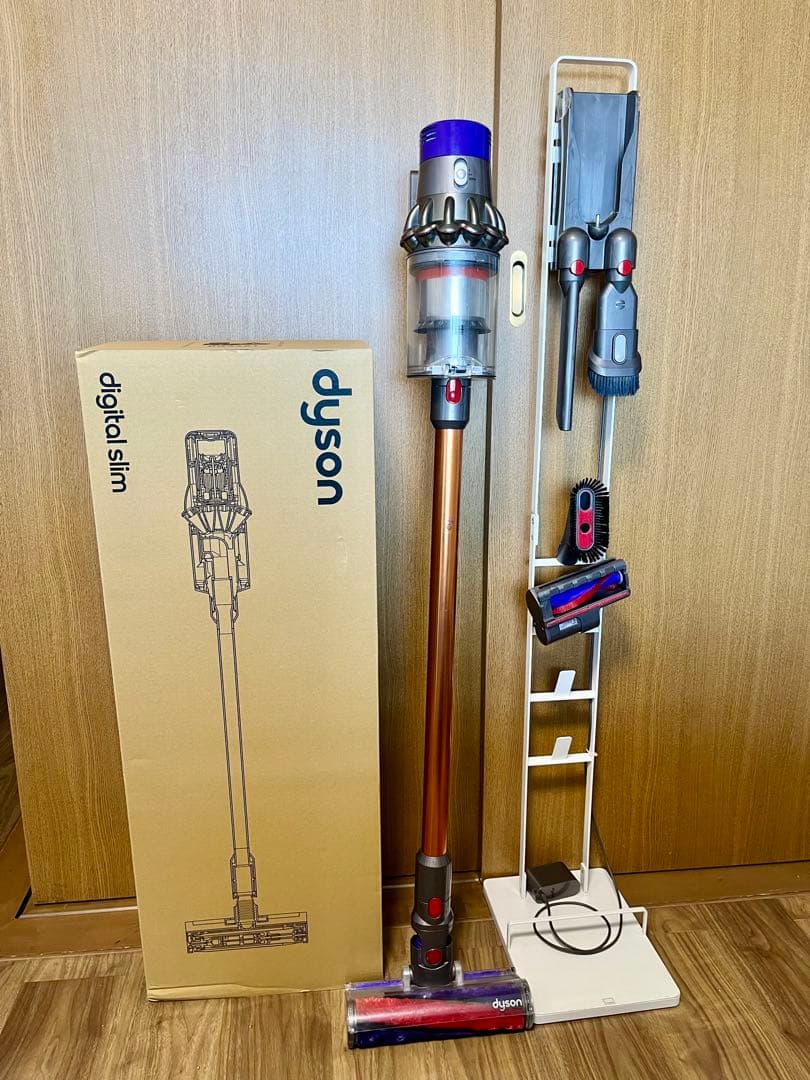Dyson V10 Fluffy 本体 スタンド付き