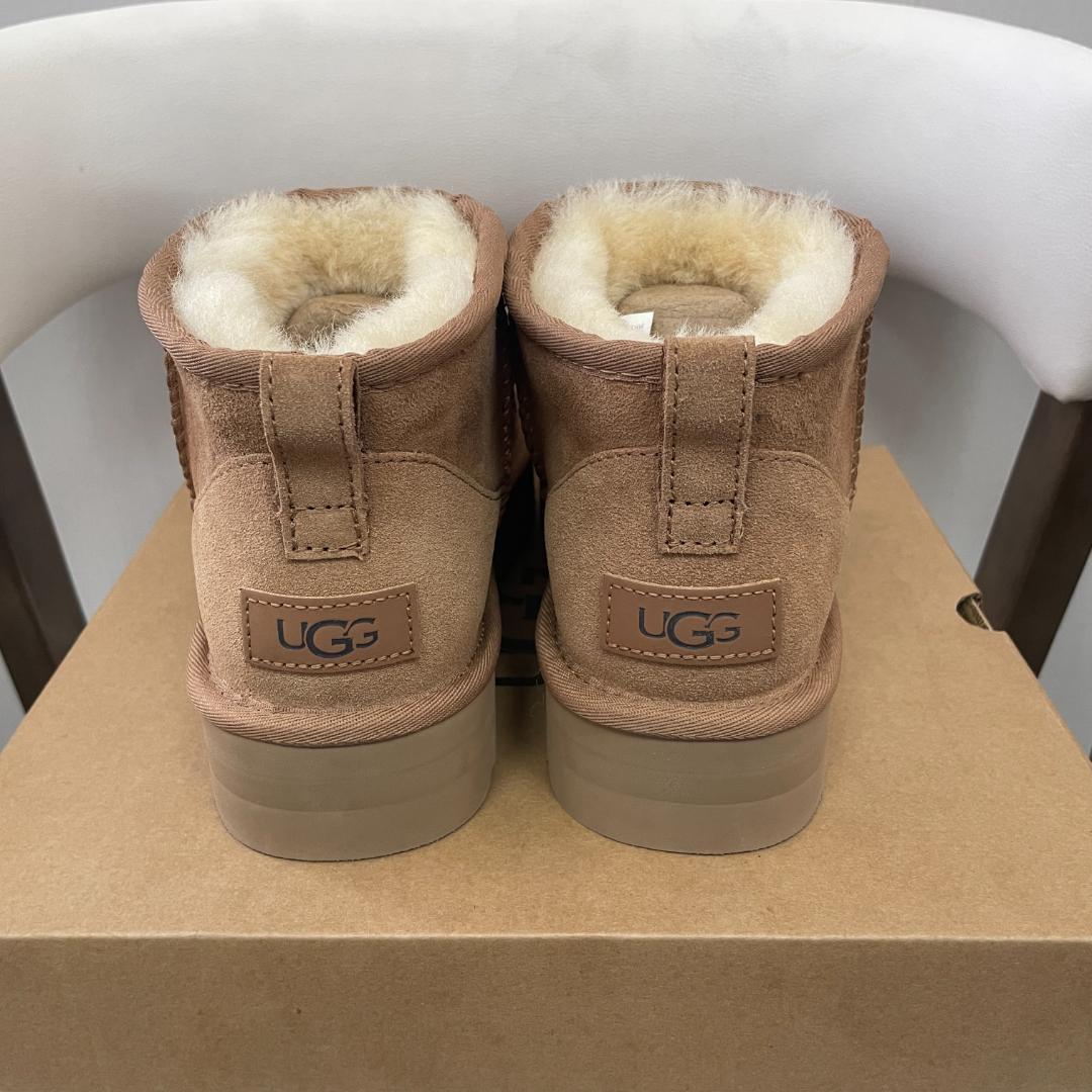 UGG クラシック ウルトラ ミニ プラットフォーム 3cm厚底ブーツ 24cm