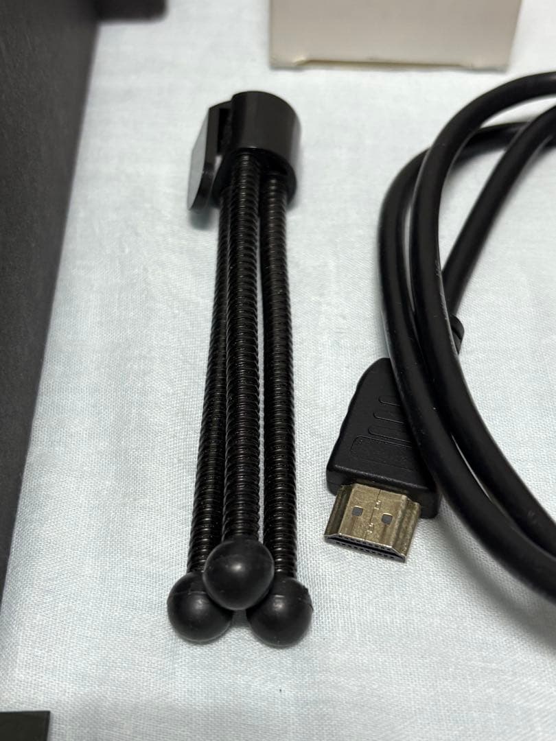 Smart mini projector PTVdisplayミニプロジェクター