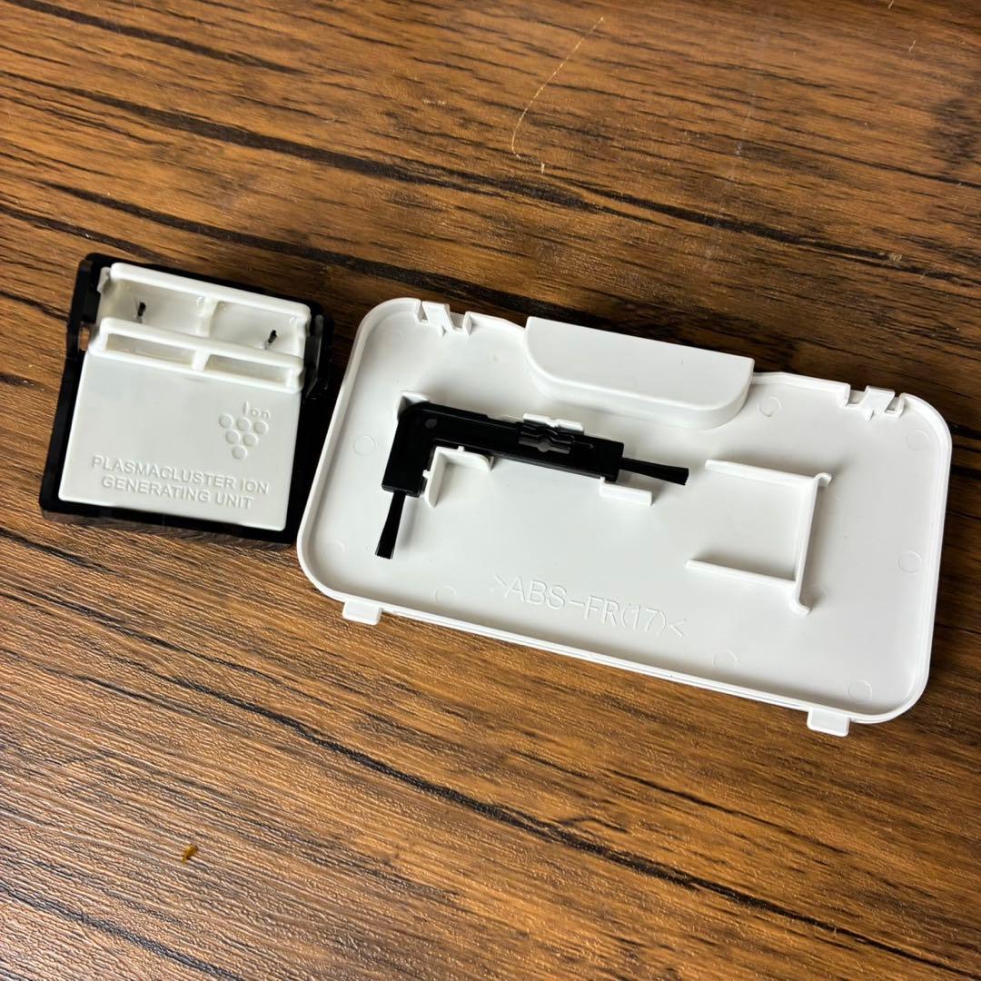 【送料込】SHARP 衣類乾燥 除湿機 CV-RH140-W 2024年製