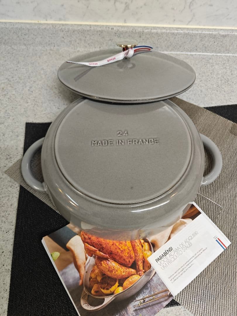 美品ストウブ ニダベイユ ソテーパン 24cm グレー